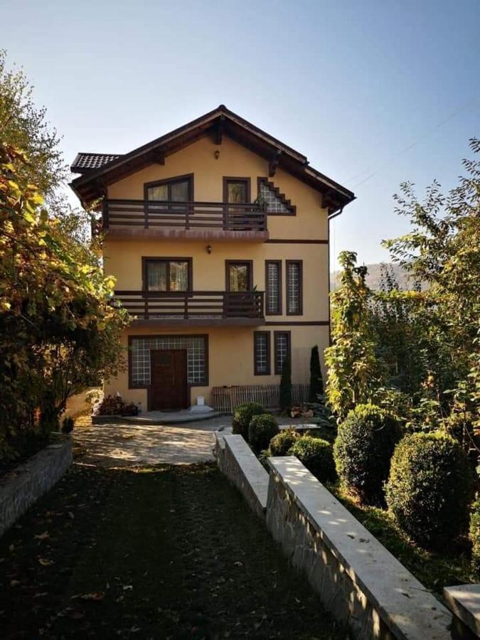 Casa Bunicii Comarnic Hotel Exterior foto