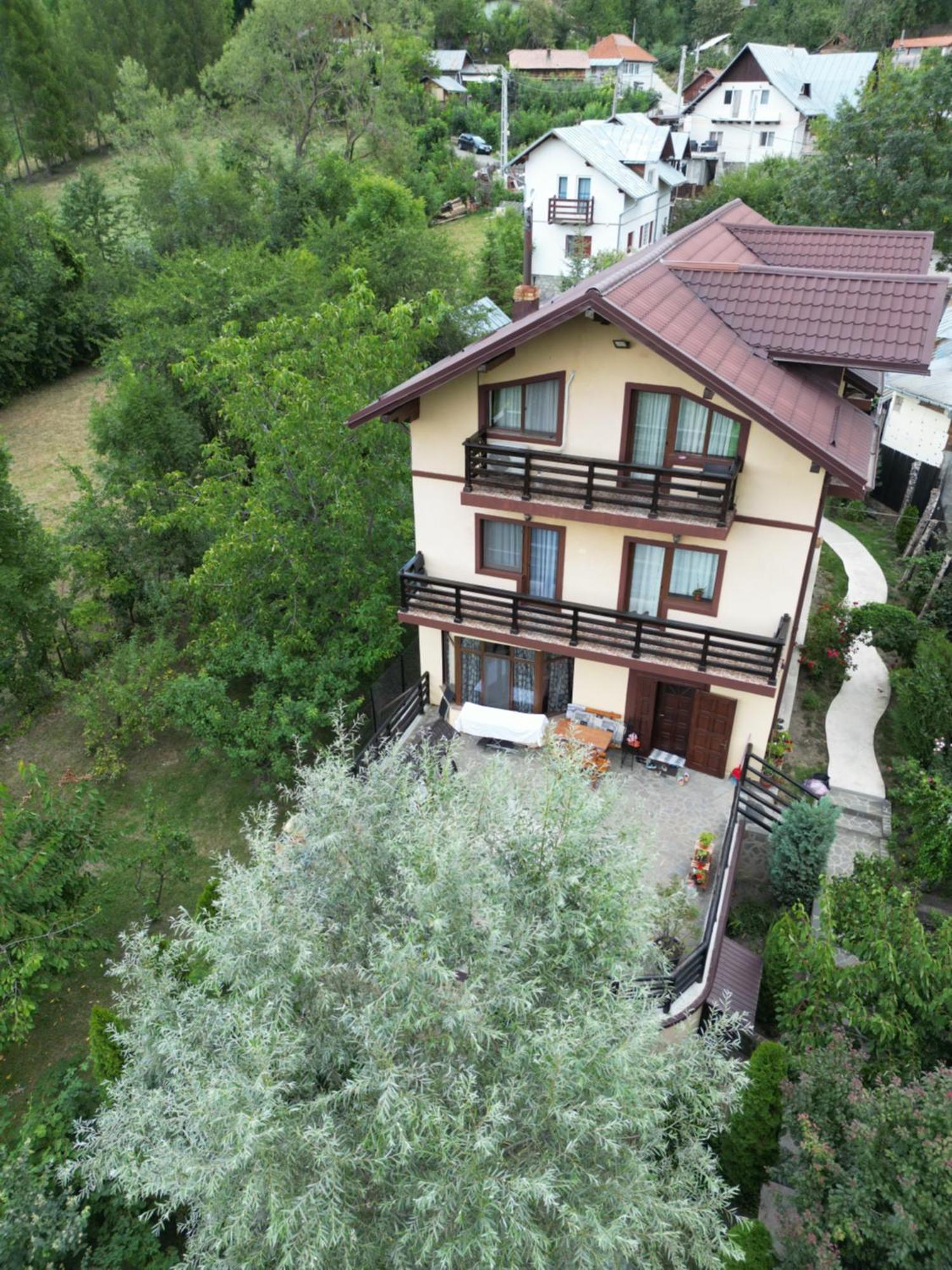 Casa Bunicii Comarnic Hotel Exterior foto